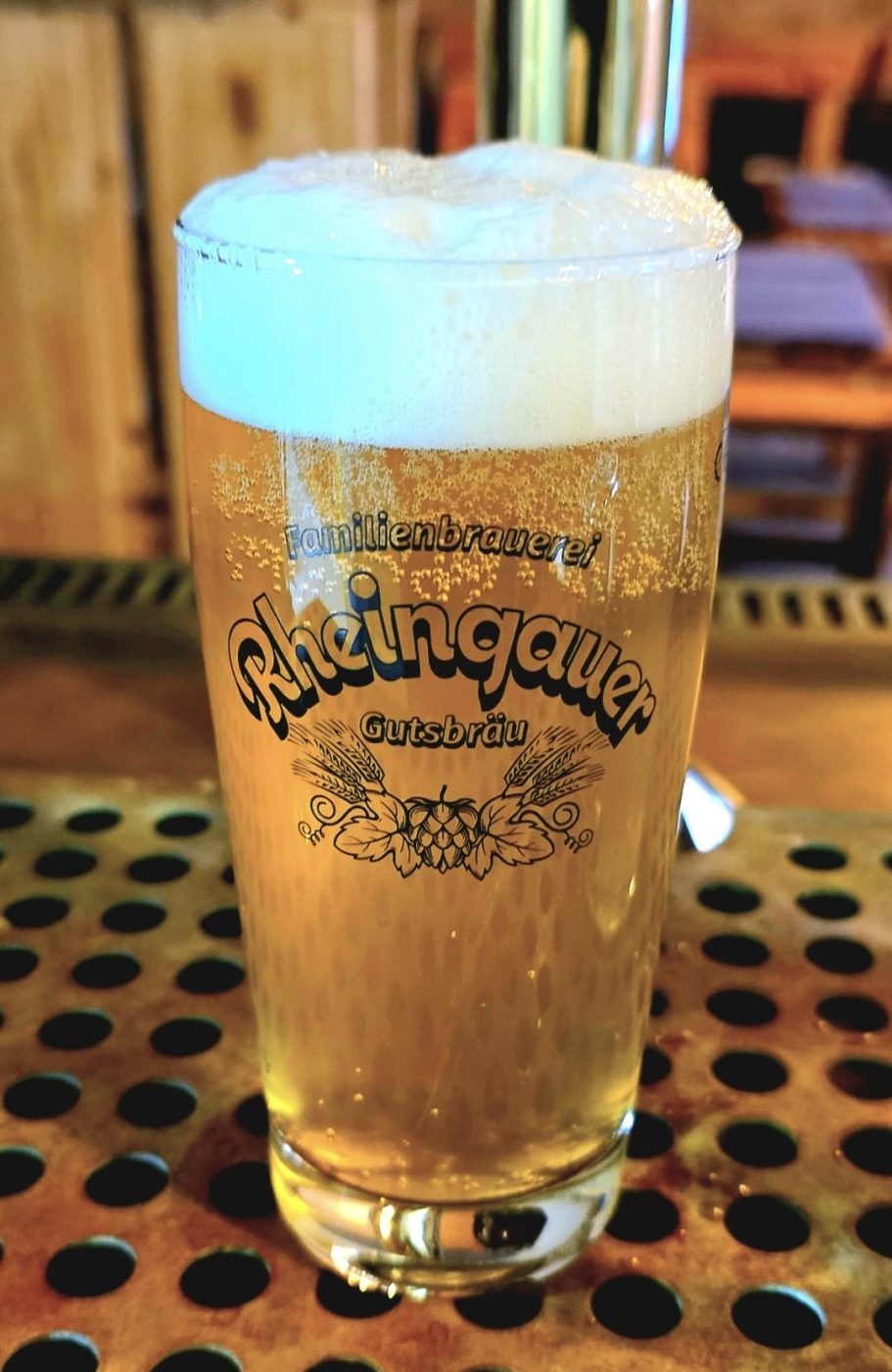 Rheingauer Gutsbräu Bier im Glas